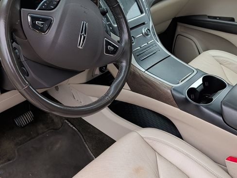 Used 2018 Lincoln MKX Reserve w/ Driver Assistance Package AWD/4WD image 8
