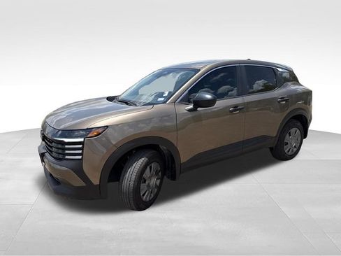 Certified 2026 Nissan Kicks S FWD image 4