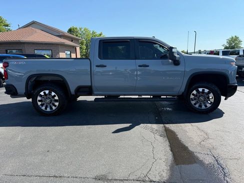 Used 2024 Chevrolet Silverado 2500 Custom w/ Custom Value Package AWD/4WD image 4