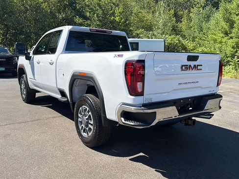 New 2026 GMC Sierra 2500 SLE w/ SLE Value Package; AWD/4WD image 3