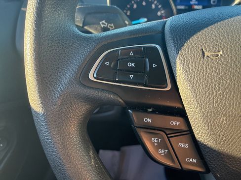 Used 2019 Ford Escape SE image 22