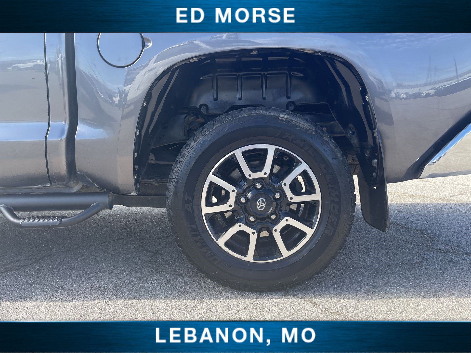 Used 2016 Toyota Tundra SR5 w/ TRD Off Road Package AWD/4WD image 30