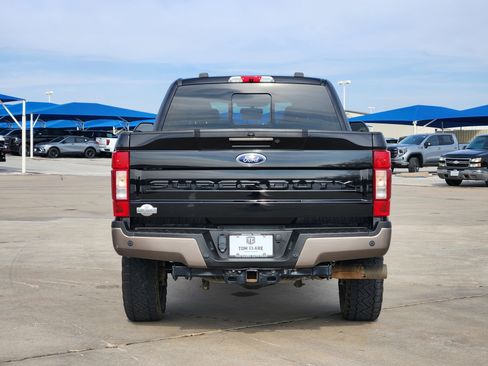 Used 2020 Ford F250 King Ranch w/ FX4 Off-Road Package image 6