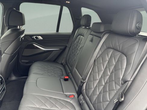 Used 2026 BMW X5 xDrive50e w/ M Sport Package image 28