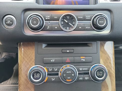 Used 2013 Land Rover Range Rover Sport HSE AWD/4WD image 12
