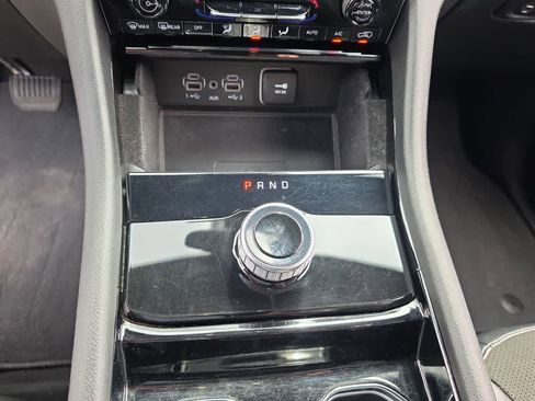 Used 2021 Jeep Grand Cherokee L Laredo AWD/4WD image 19