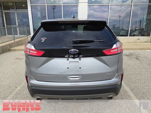 Used 2022 Ford Edge Titanium w/ Equipment Group 301A AWD/4WD image 4