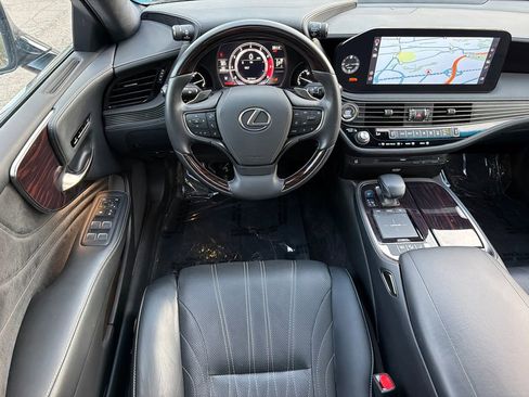 Used 2022 Lexus LS 500 AWD w/ Interior Upgrade Package image 13