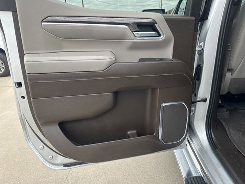 Used 2022 Chevrolet Silverado 1500 LTZ image 17