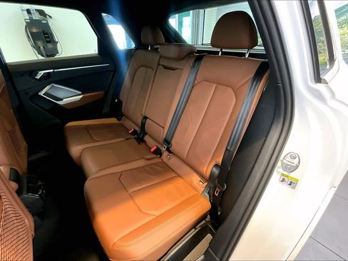 Certified 2025 Audi Q3 2.0T Premium Plus w/ Premium Plus Package image 20