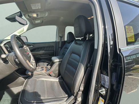 Used 2022 GMC Canyon Denali image 12