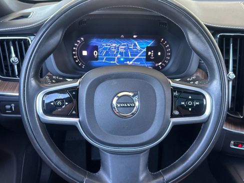 Used 2022 Volvo XC60 B5 Inscription w/ Advanced Package AWD/4WD image 23
