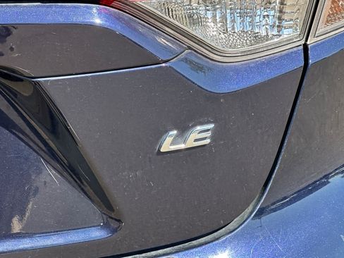 Used 2022 Toyota Corolla LE FWD image 25