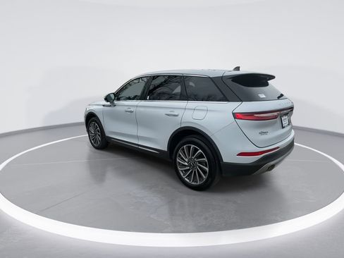 Used 2025 Lincoln Corsair Reserve image 6