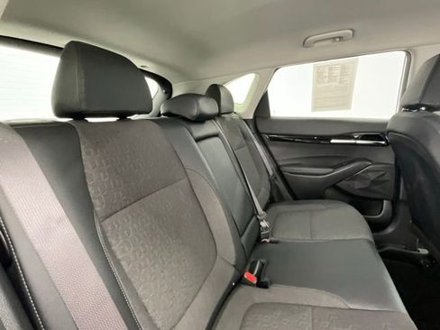 Used 2025 Kia Seltos S FWD image 14
