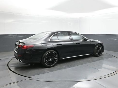 New 2026 Mercedes-Benz E 350 4MATIC Sedan image 15
