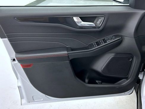 New 2025 Ford Escape ST-Line w/ Equipment Group 301A image 9