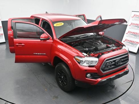 Used 2020 Toyota Tacoma SR5 image 39