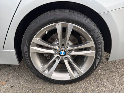 Used 2017 BMW 330i xDrive Wagon image 3