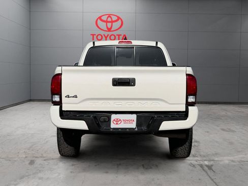 Used 2021 Toyota Tacoma SR image 4