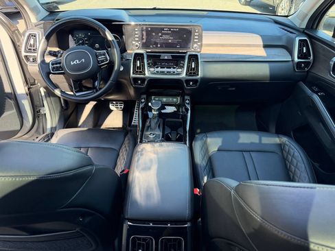 Used 2023 Kia Sorento SX Prestige AWD/4WD image 17