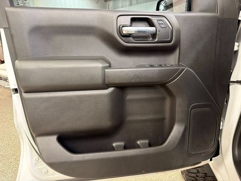 Used 2021 Chevrolet Silverado 1500 Custom RWD image 29