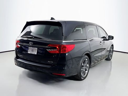 Used 2024 Honda Odyssey Elite image 5