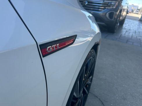Used 2023 Volkswagen GTI Autobahn image 33