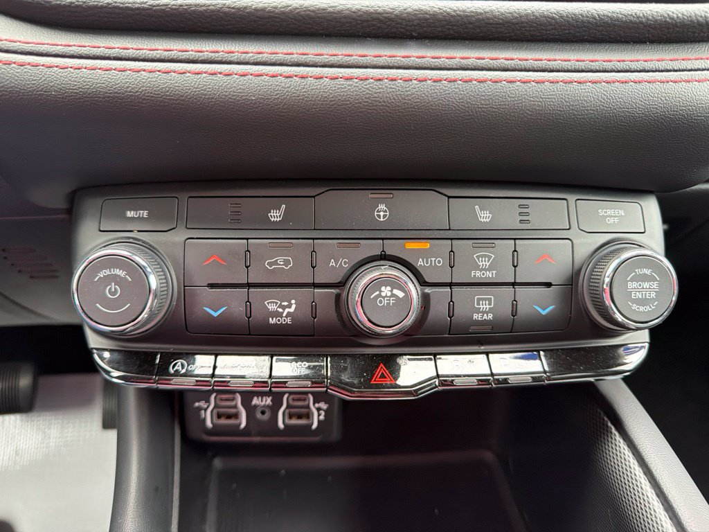 Used 2025 Dodge Durango GT AWD/4WD image 24