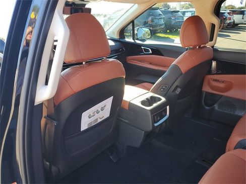 New 2026 Kia Carnival SX Prestige image 17