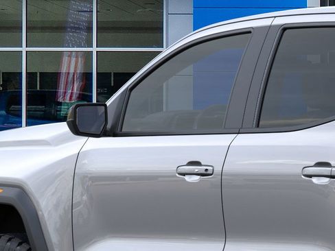 New 2026 GMC Canyon AT4 image 13