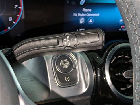 Certified 2022 Mercedes-Benz GLB 250 image 12