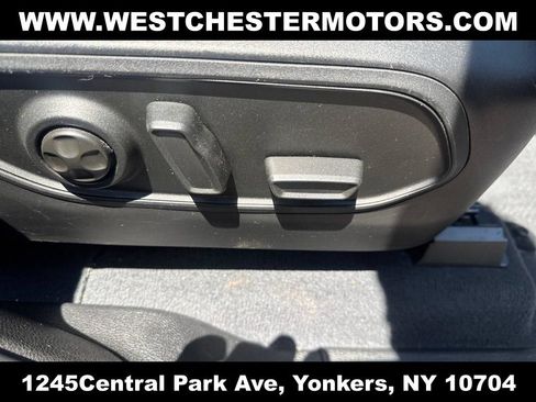 Used 2023 Jeep Grand Cherokee Limited w/ Luxury Tech Group II AWD/4WD image 24
