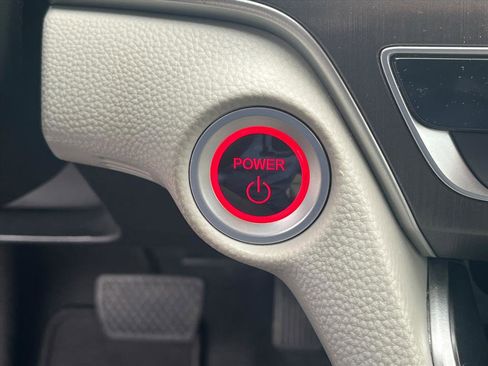 Certified 2018 Honda Accord Hybrid image 10