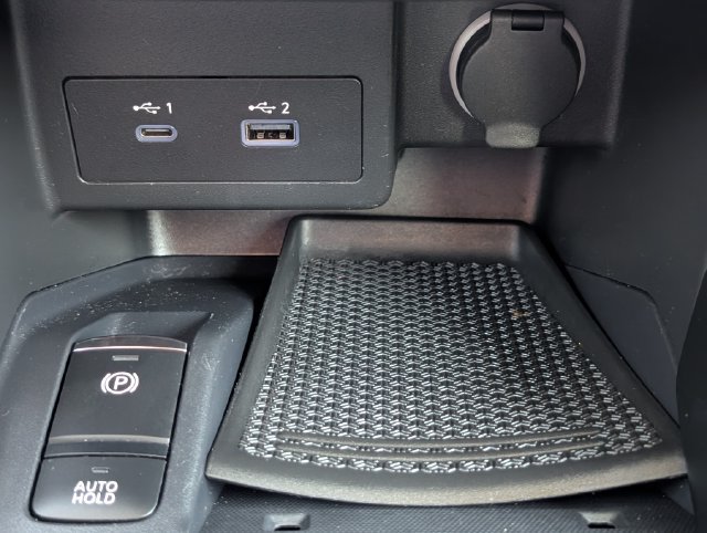 Used 2023 Nissan Kicks SV FWD image 20