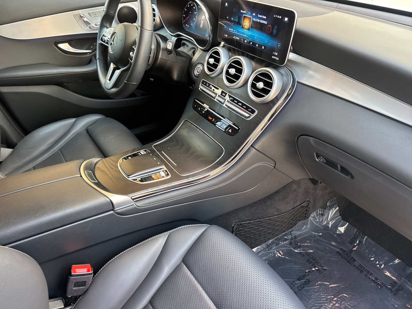 Used 2020 Mercedes-Benz GLC 300 image 15