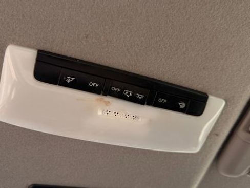 Used 2024 Nissan Kicks S image 22