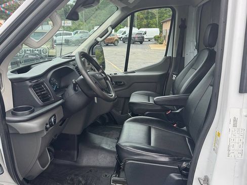 Used 2022 Ford Transit 350 DRW RWD image 12