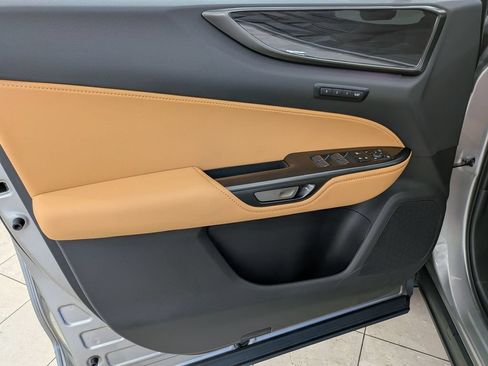 Certified 2025 Lexus NX 350h AWD w/ Accessory Package (2T) image 15