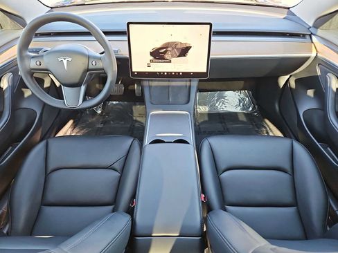 Used 2023 Tesla Model 3 Standard Range image 15
