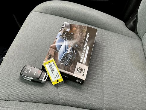 Used 2020 RAM 2500 Big Horn image 14