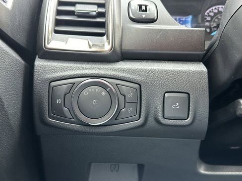 Certified 2022 Ford Ranger Lariat w/ Equipment Group 501A High image 26