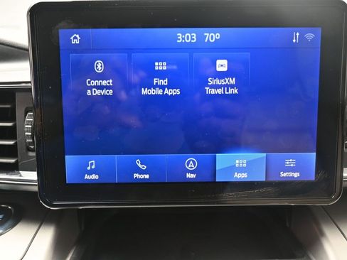 Used 2021 Ford Explorer XLT w/ Equipment Group 202A image 11