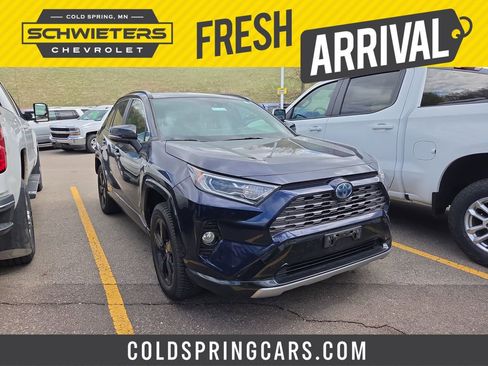 Used 2019 Toyota RAV4 XSE w/ XSE Weather Package AWD/4WD image 1