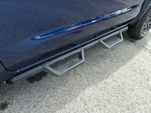 Used 2022 Nissan Frontier PRO-4X w/ Pro-4X Premium Package image 13