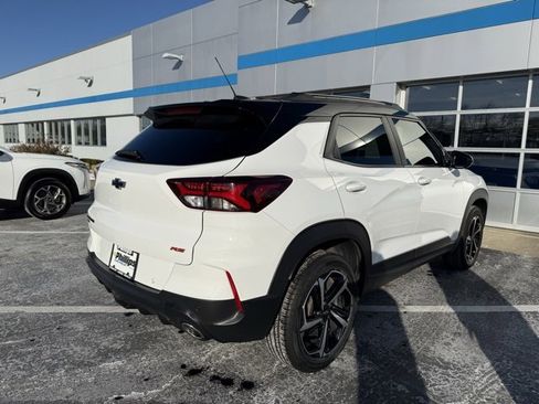 Used 2022 Chevrolet TrailBlazer RS w/ Sun and Liftgate Package image 9