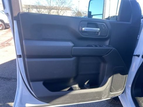 New 2026 Chevrolet Silverado 2500 Custom w/ Custom Value Package AWD/4WD image 12