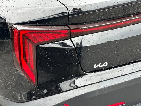 Certified 2025 Kia K4 FWD image 34