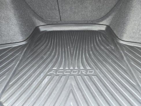 Used 2019 Honda Accord EX-L image 32