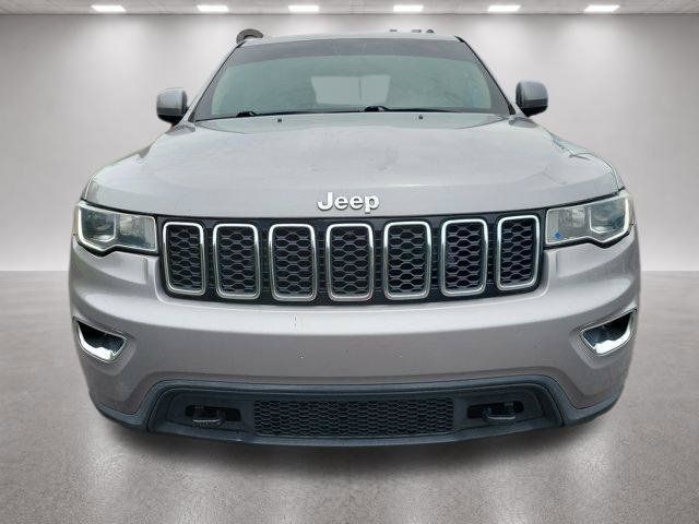 Used 2017 Jeep Grand Cherokee Laredo w/ Quick Order Package 23E AWD/4WD image 9
